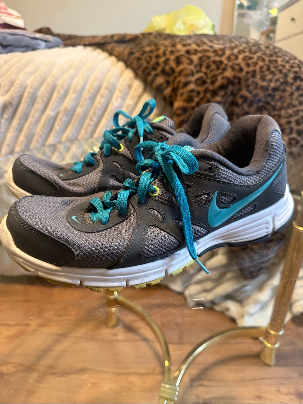 Nike Women’s Gray Sneakers with Teal Accents
